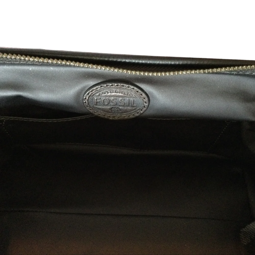 Fossil brown black